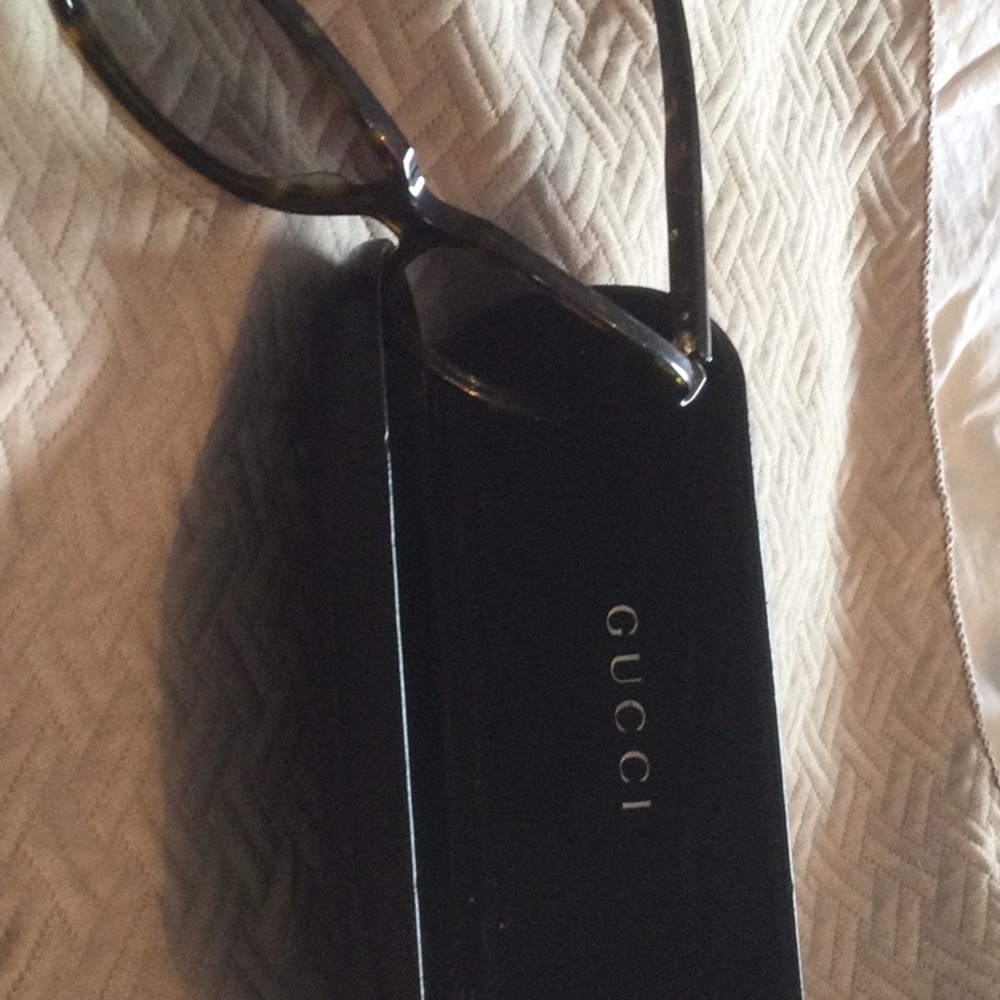 Gucci Women's Elegant Brown Glasses